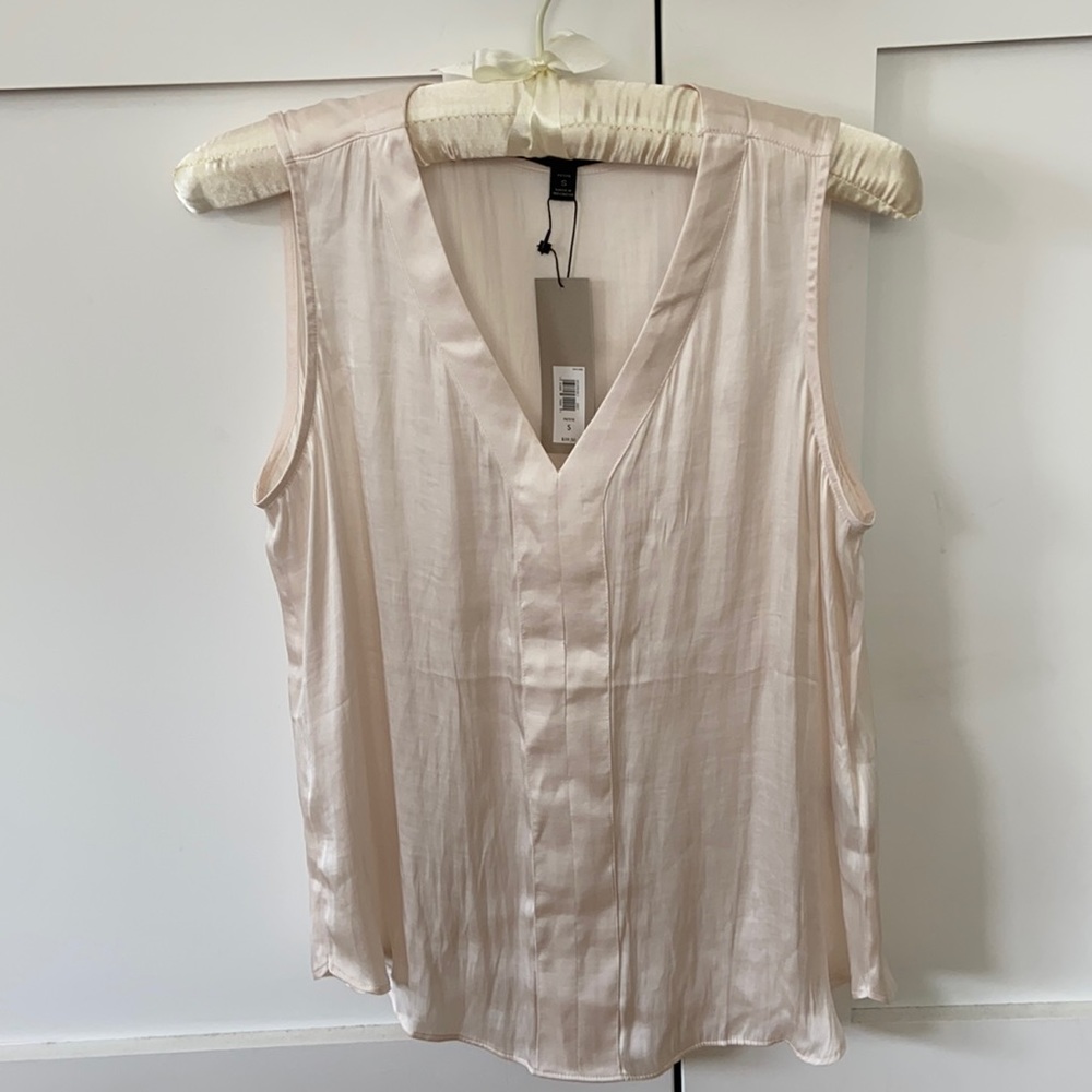 Banana Republic Silk Sleeveless Blouse